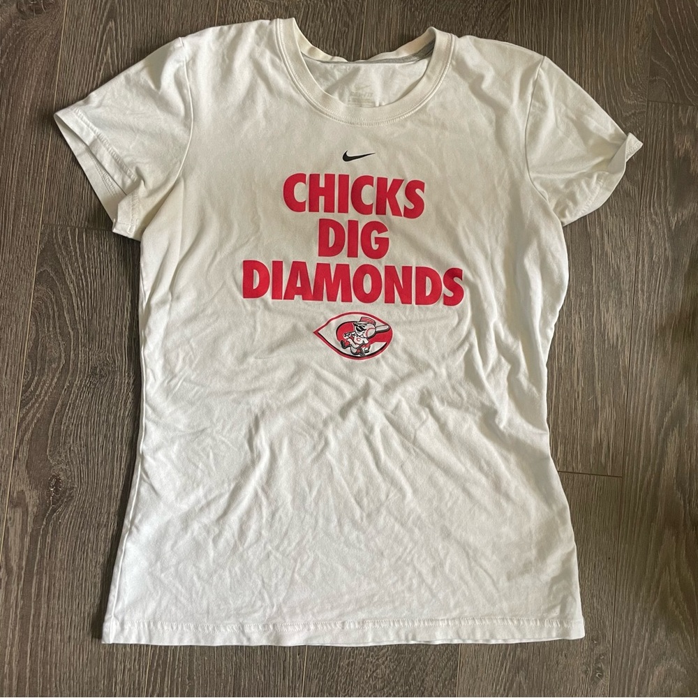 Nike Chicks Dig Diamonds Cincinnati Reds Baseball shirt